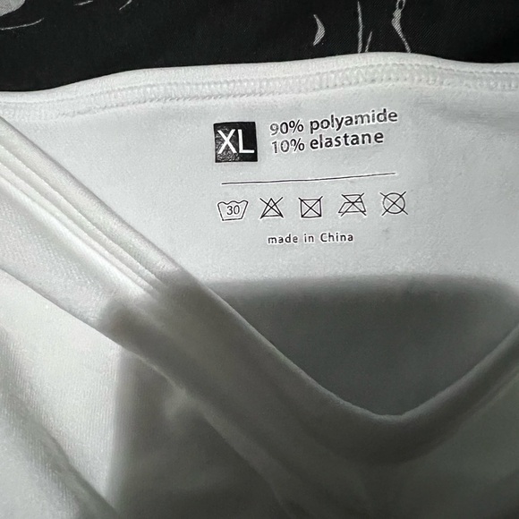 Euyzou shaper tank top - Picture 2 of 4